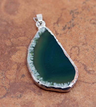 Sliced Agate Foiled Lined Pendant