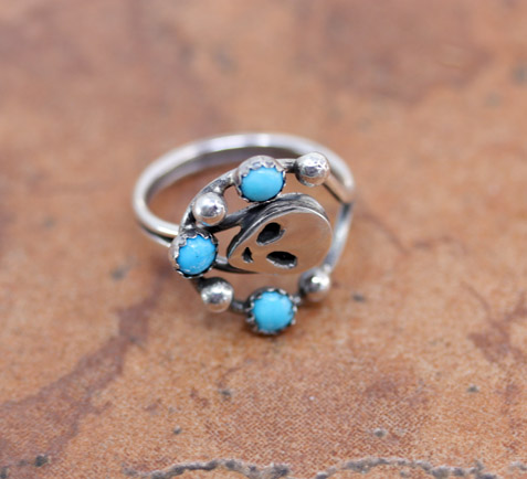 Navajo Silver Turquoise Alien Ring Size 7_10