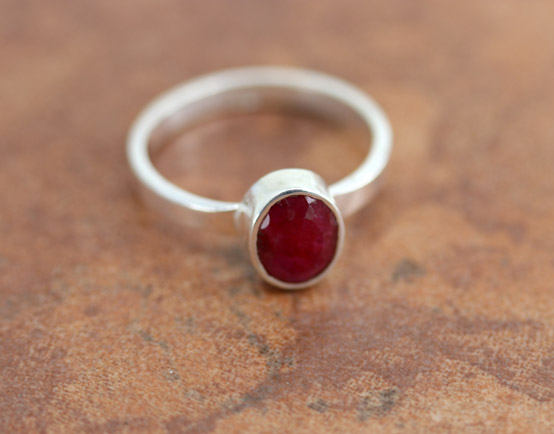 Sterling Silver Garnet Ring Size 8