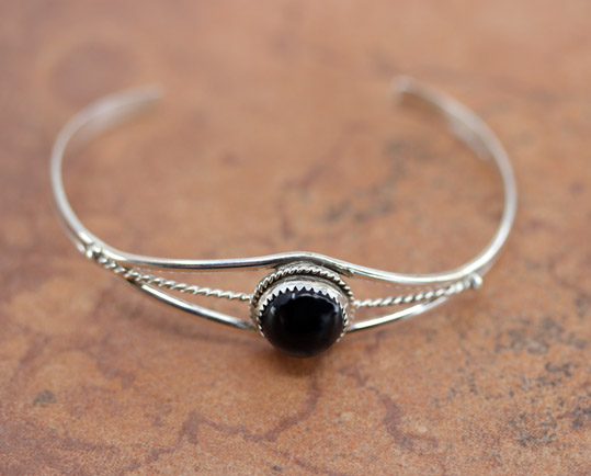 Navajo Silver Onyx Bracelet