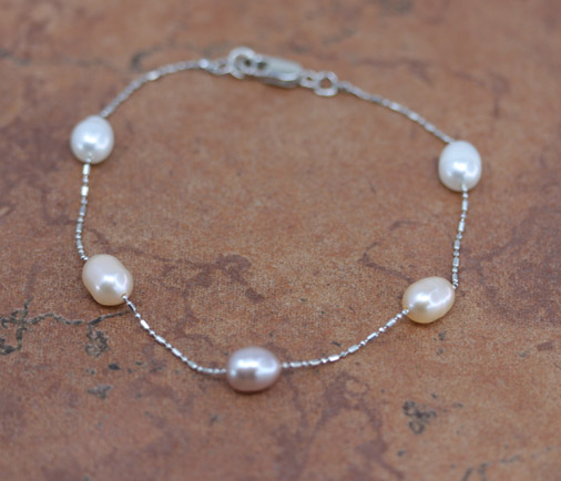 Beaded Pearl Fashion Station Bracelet