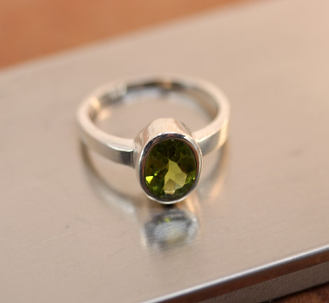 Sterling Silver Peridot Ring Size 6 1/2